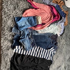 Small/ medium maternity clothing lot